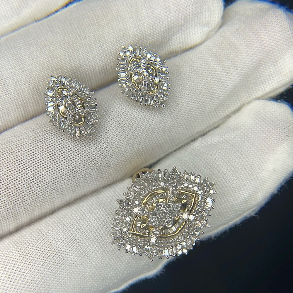 Beautiful 14k White Gold and Diamond cocktail ring & earrings set 10.78g total